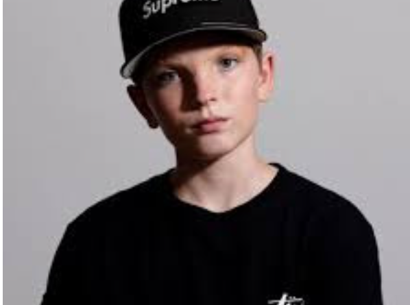 Accident du DJ Elias Elfigo à Ibiza : le jeune prodige belge et futur plus jeune artiste de Tomorrowland Winter 2026 au centre d’une situation préoccupante